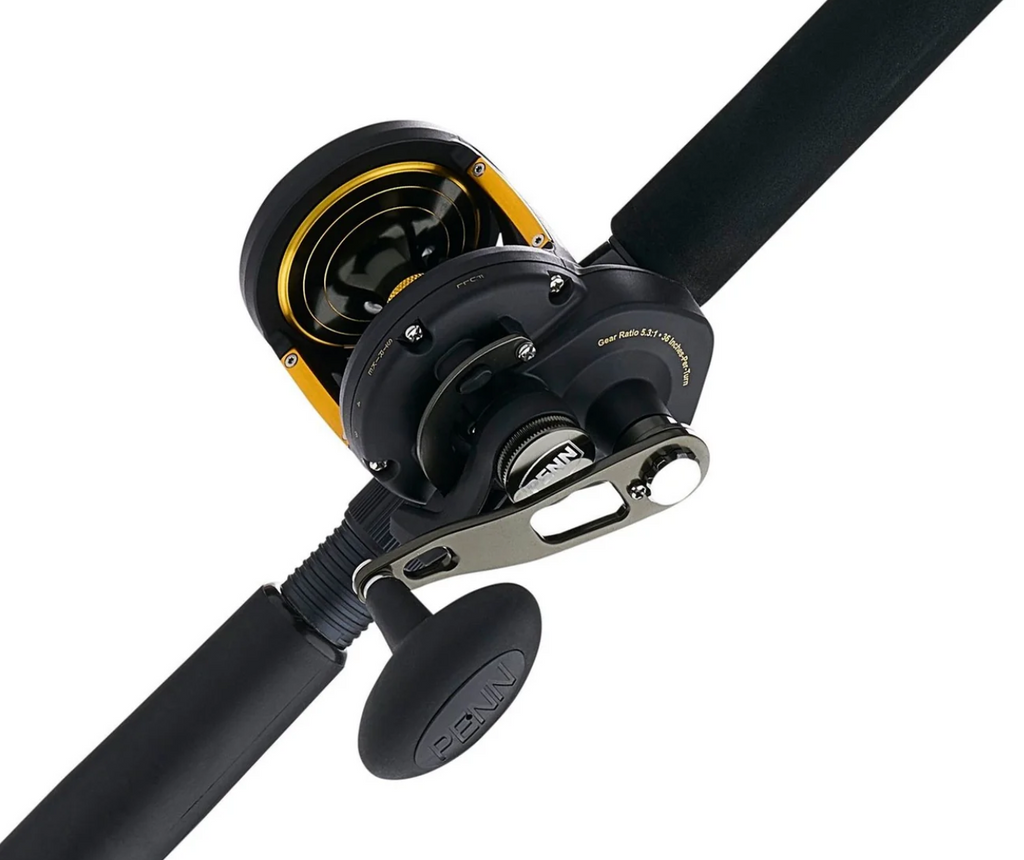 PENN Squall II Lever Drag Combo